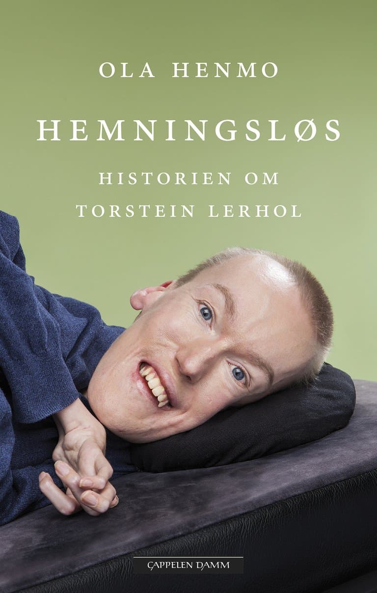 Omslag Hemningsløs av Ola Henmo og Torstein Lerhol (Innbundet)