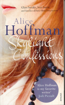 Skylight confessions av Alice Hoffman (Heftet)