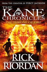 The throne of fire av Rick Riordan (Heftet)