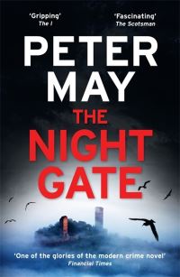 The night gate av Peter May (Heftet)