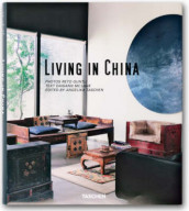Living in China = Vivre en Toscane av Barbara Stoeltie (Innbundet)
